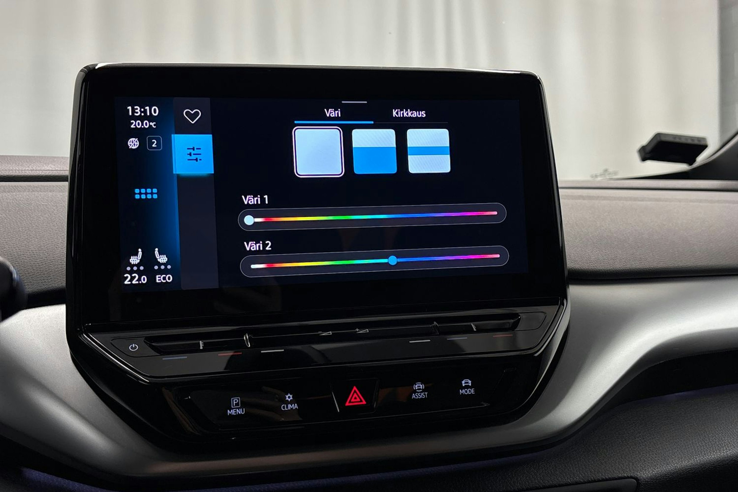 sininen Volkswagen ID.4 2021 kuva 25.