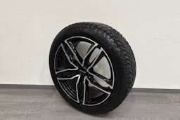 punainen Volkswagen ID.4 2021 kuva 13.