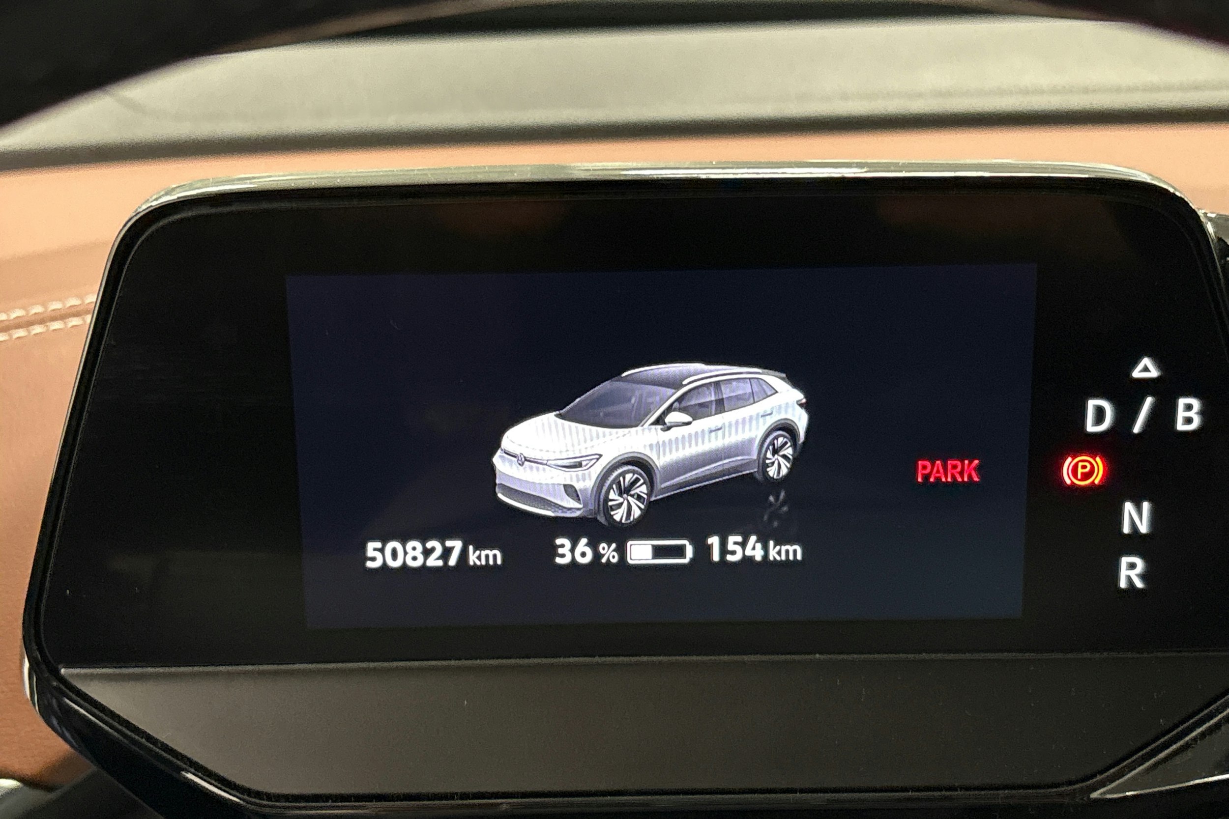 punainen Volkswagen ID.4 2021 kuva 14.