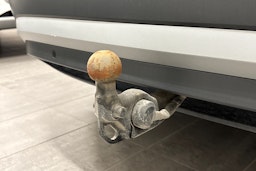 punainen Volkswagen ID.4 2021 kuva 18.