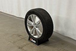 sininen Volkswagen ID.4 2021 kuva 13.