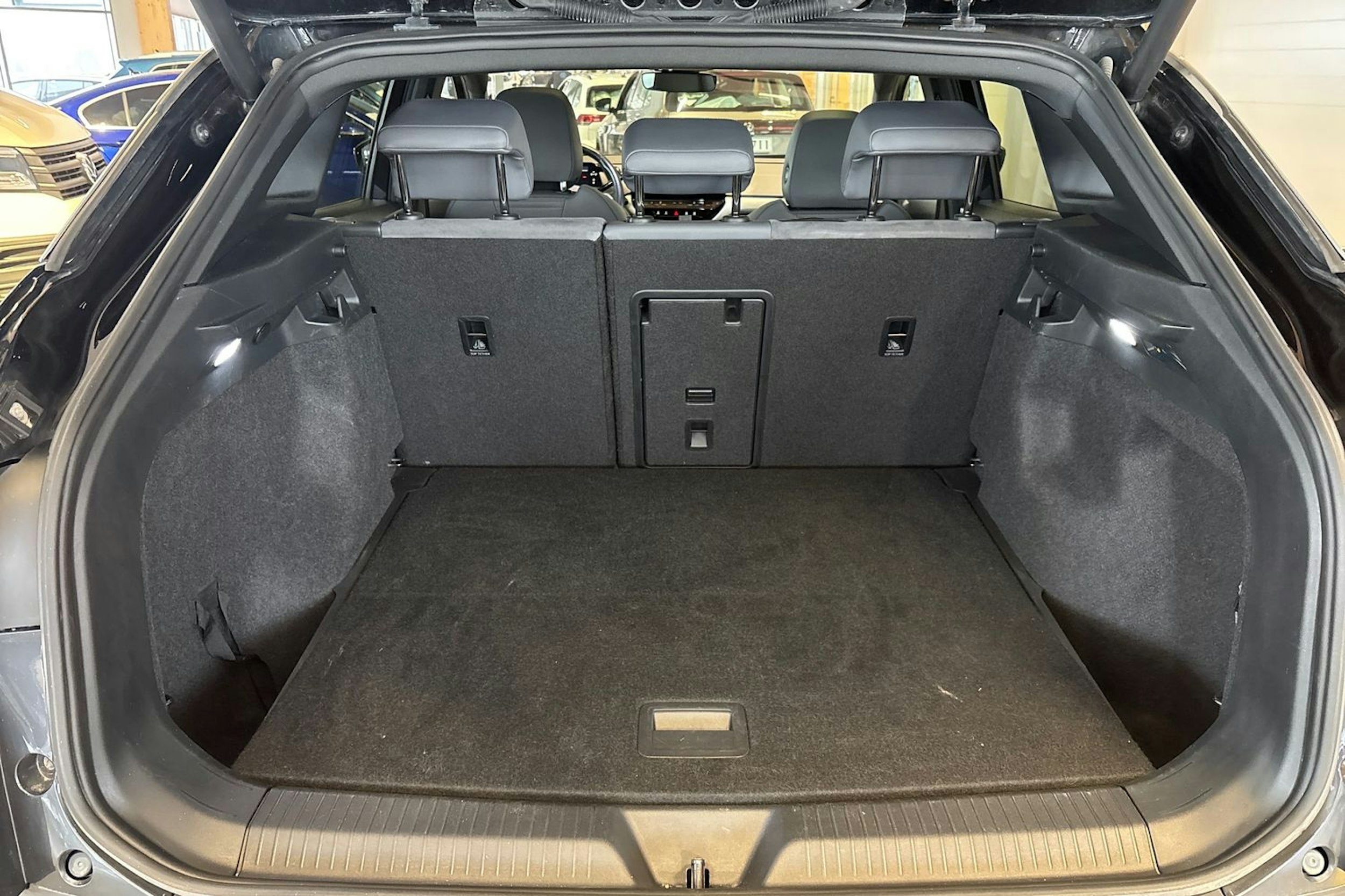 harmaa Volkswagen ID.4 2021 kuva 15.