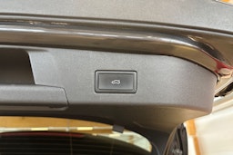 harmaa Volkswagen ID.4 2021 kuva 16.