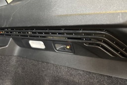 harmaa Volkswagen ID.4 2021 kuva 18.