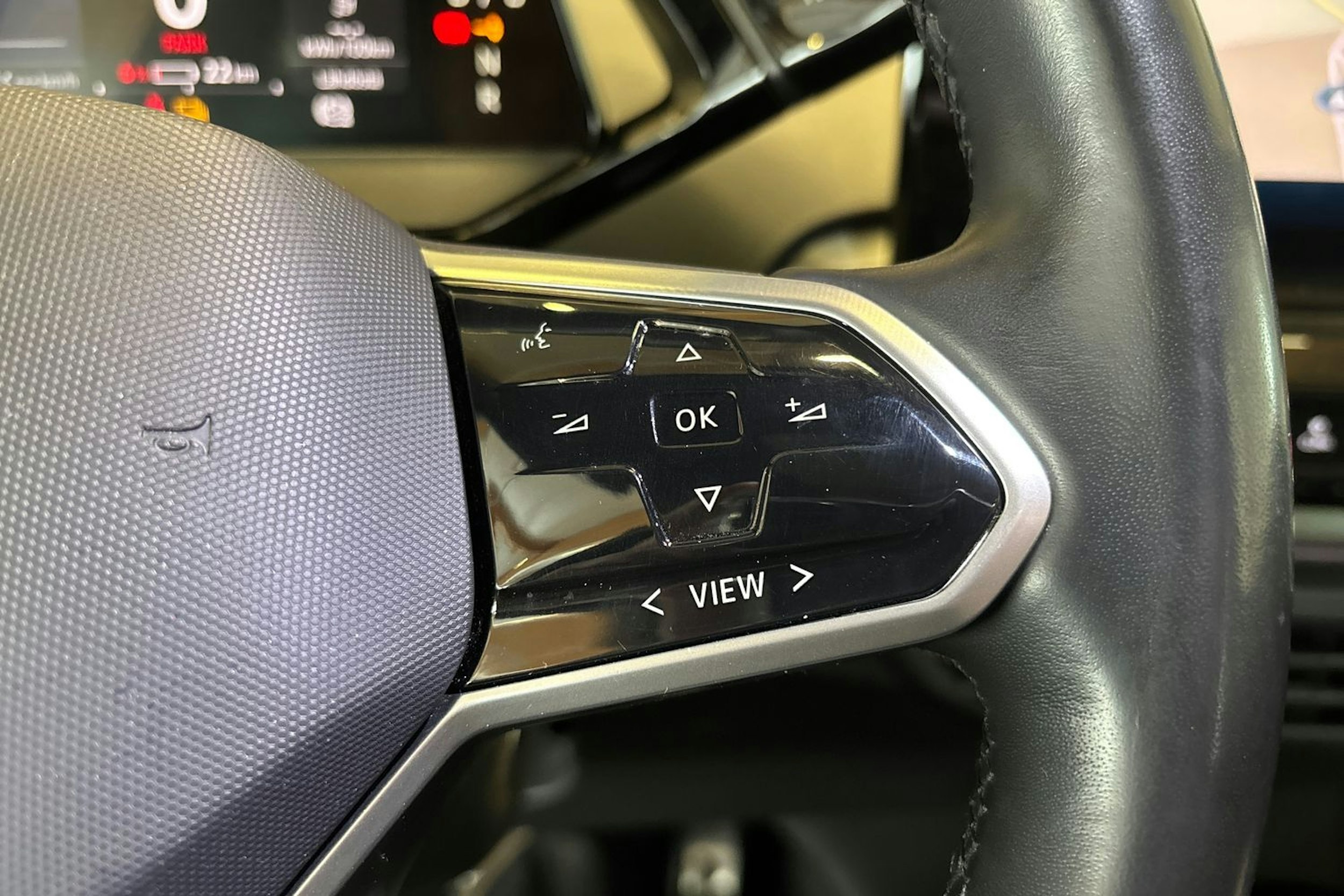 harmaa Volkswagen ID.4 2021 kuva 23.