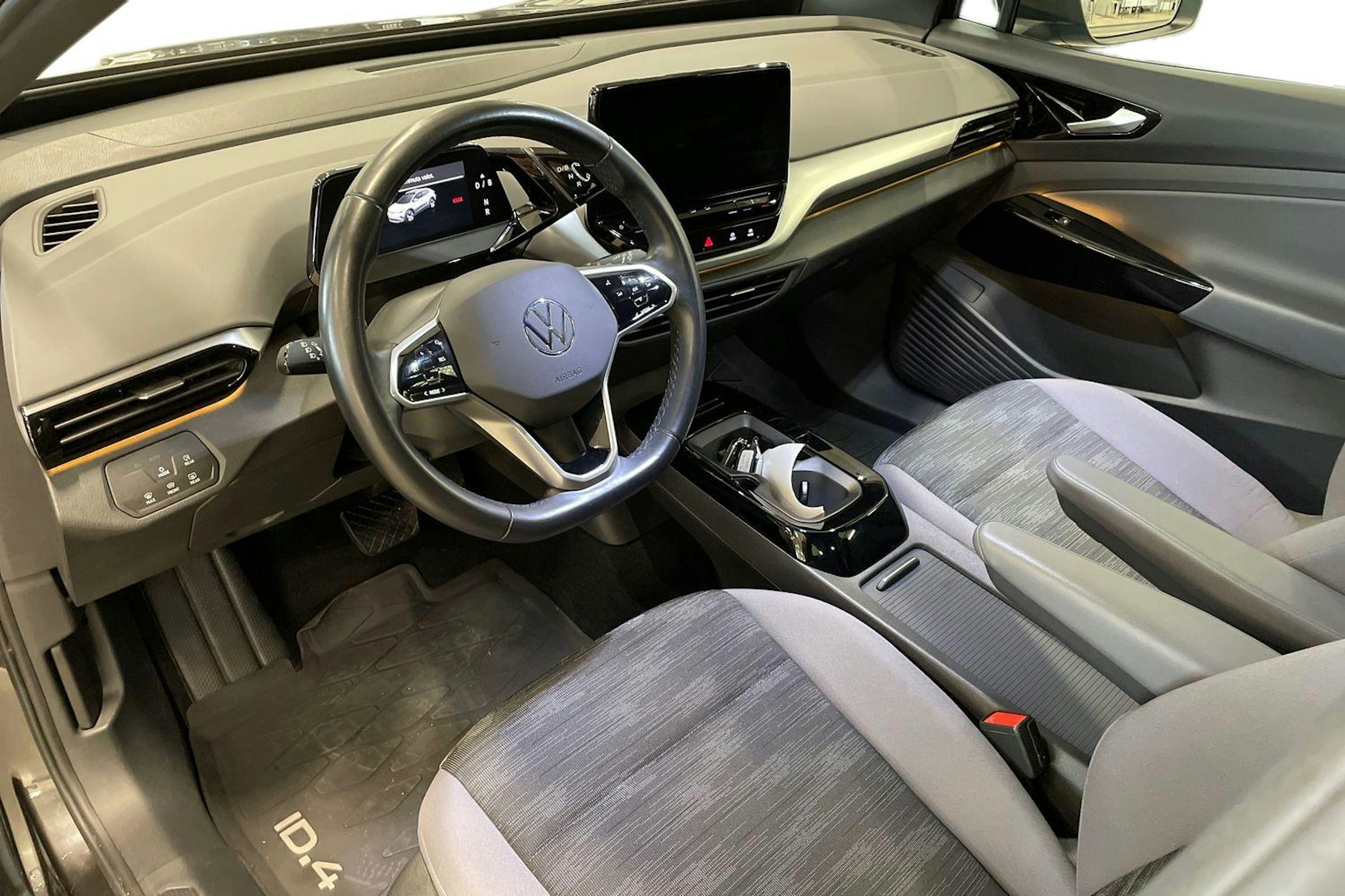 harmaa Volkswagen ID.4 2021 kuva 7.