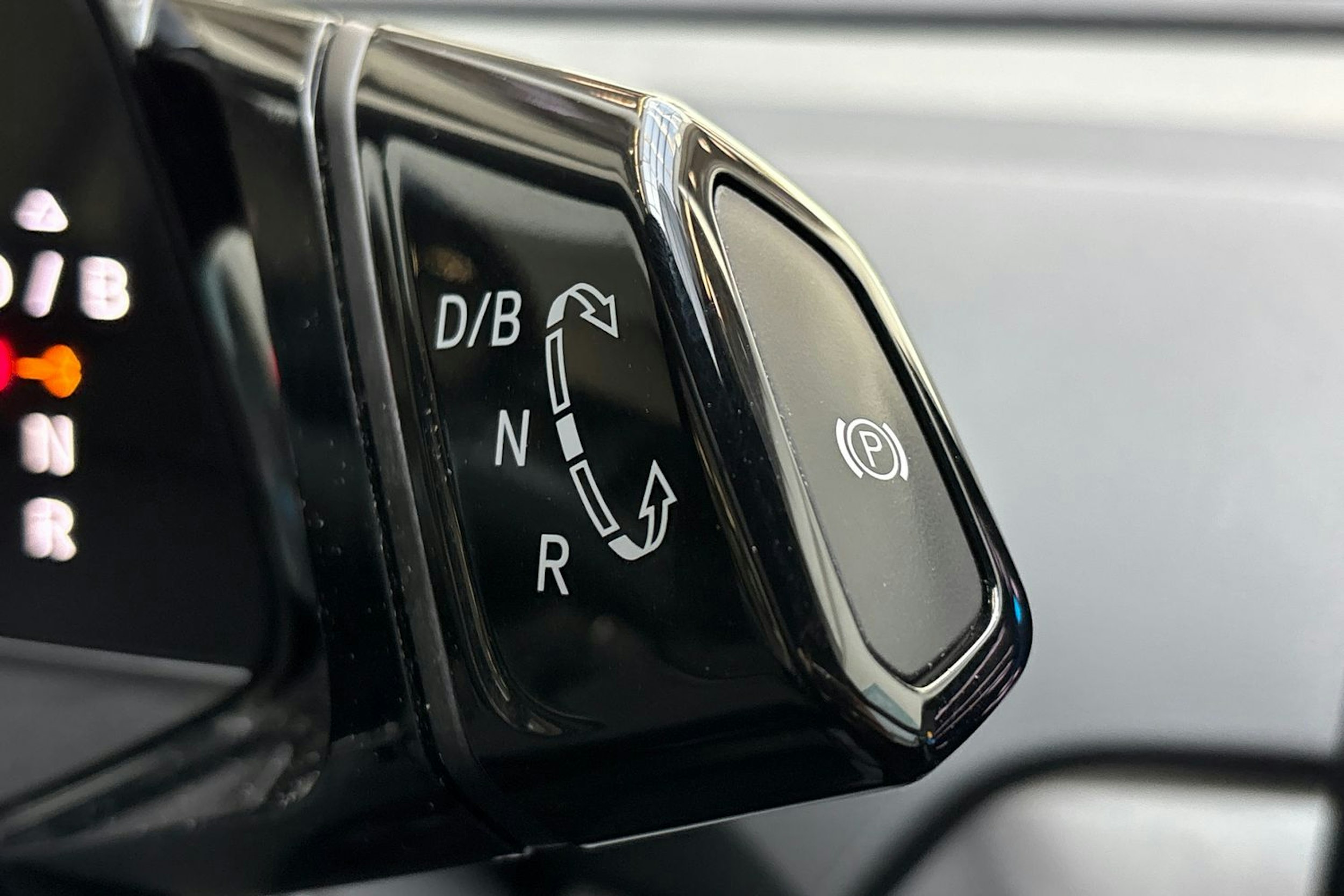 harmaa Volkswagen ID.4 2021 kuva 22.