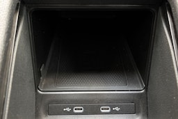 harmaa Volkswagen ID.4 2021 kuva 28.