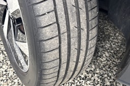 harmaa Volkswagen ID.4 2021 kuva 43.