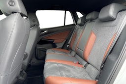 valkoinen Volkswagen ID.4 2021 kuva 8.