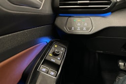 valkoinen Volkswagen ID.4 2021 kuva 17.