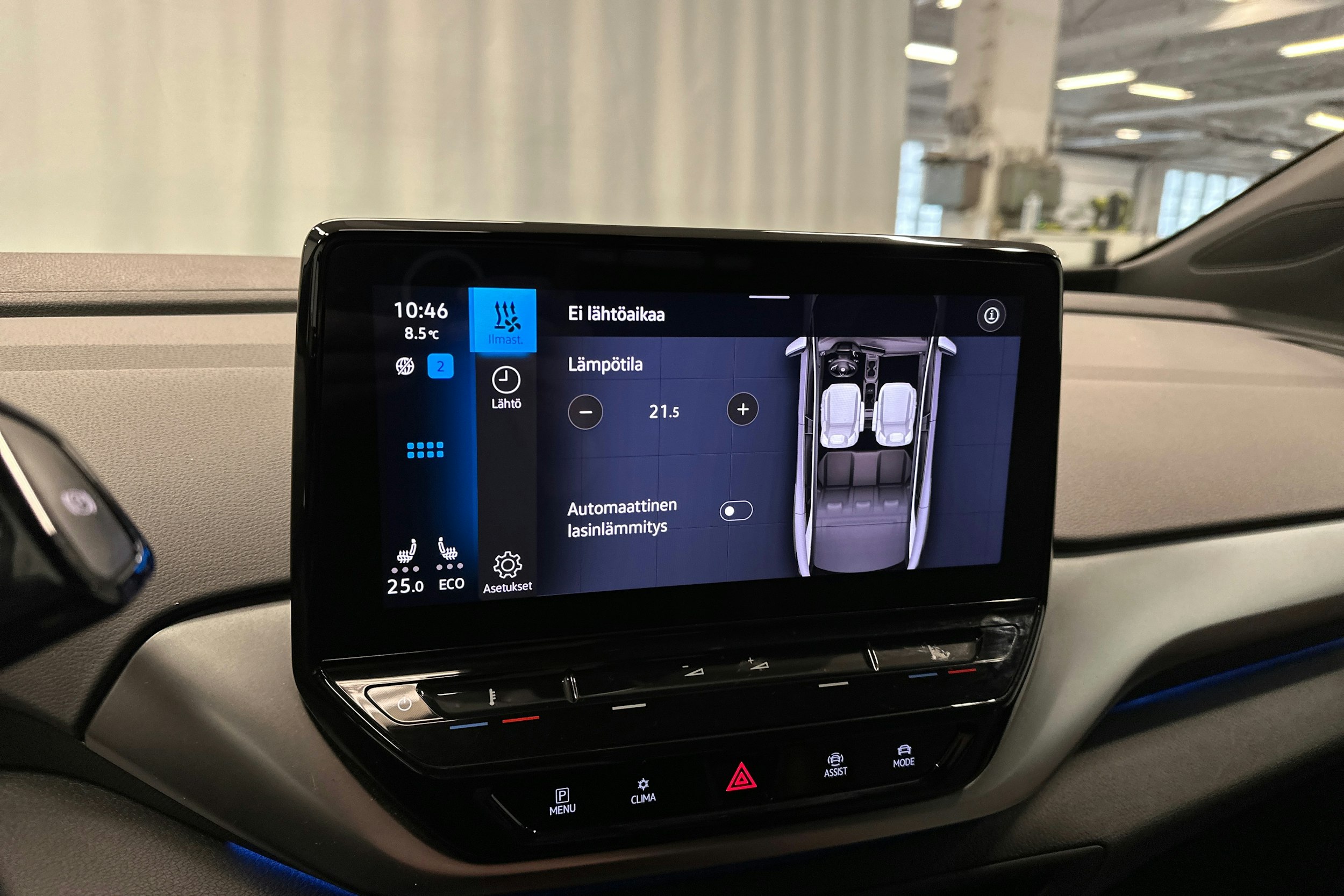 valkoinen Volkswagen ID.4 2021 kuva 21.