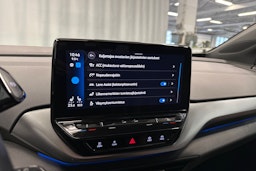 valkoinen Volkswagen ID.4 2021 kuva 23.