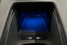 valkoinen Volkswagen ID.4 2021 kuva 24.