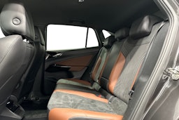 harmaa Volkswagen ID.4 2021 kuva 10.