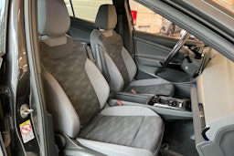 harmaa Volkswagen ID.4 2021 kuva 27.