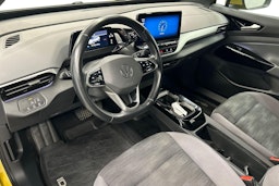 keltainen Volkswagen ID.4 2021 kuva 7.