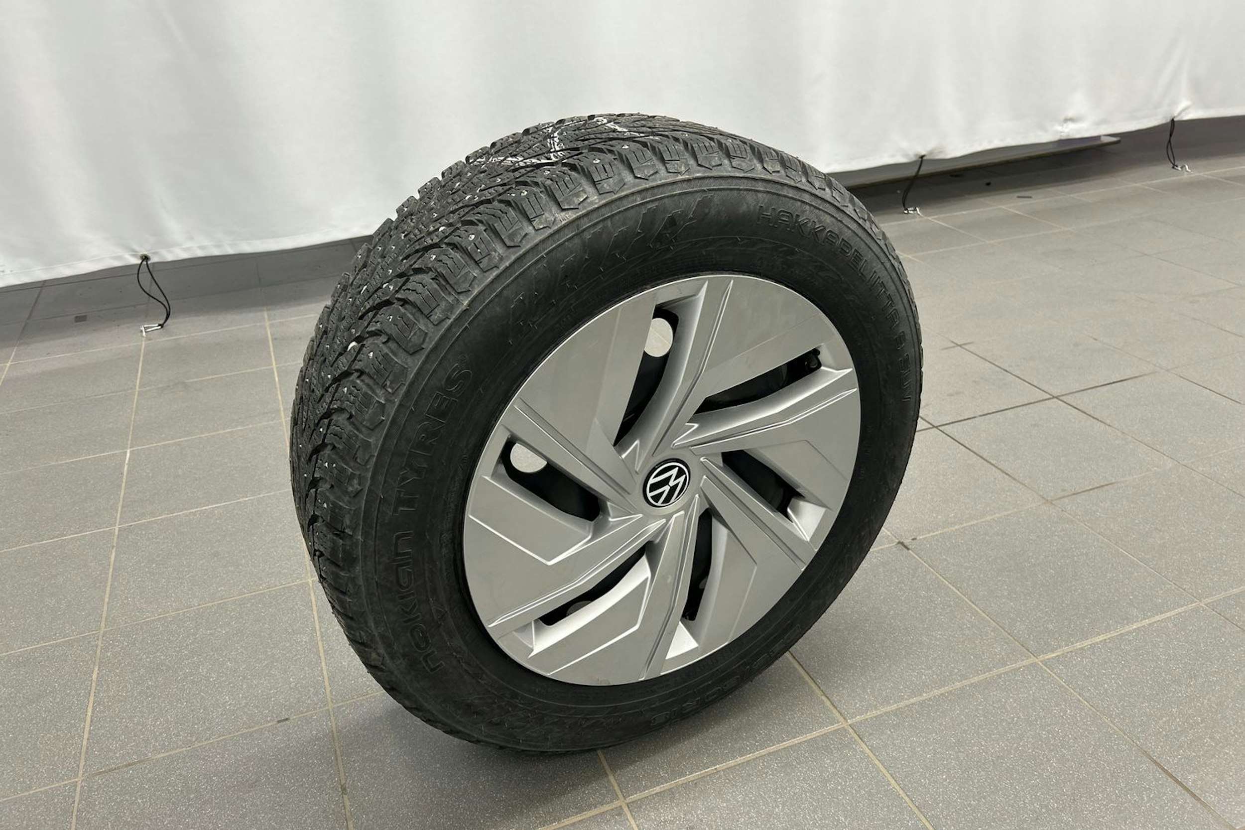 keltainen Volkswagen ID.4 2021 kuva 14.