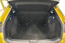 keltainen Volkswagen ID.4 2021 kuva 15.