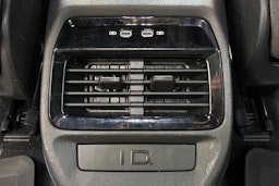 hopea Volkswagen ID.4 2021 kuva 16.