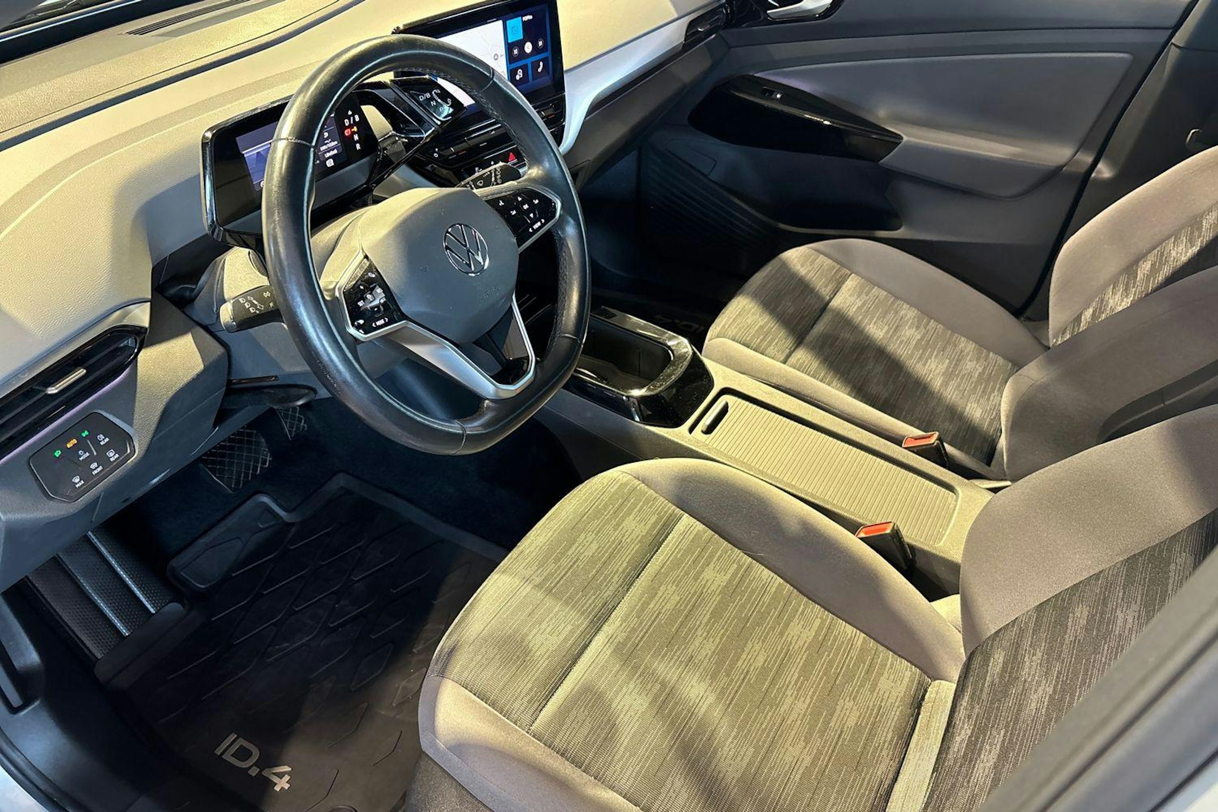 hopea Volkswagen ID.4 2021 kuva 7.