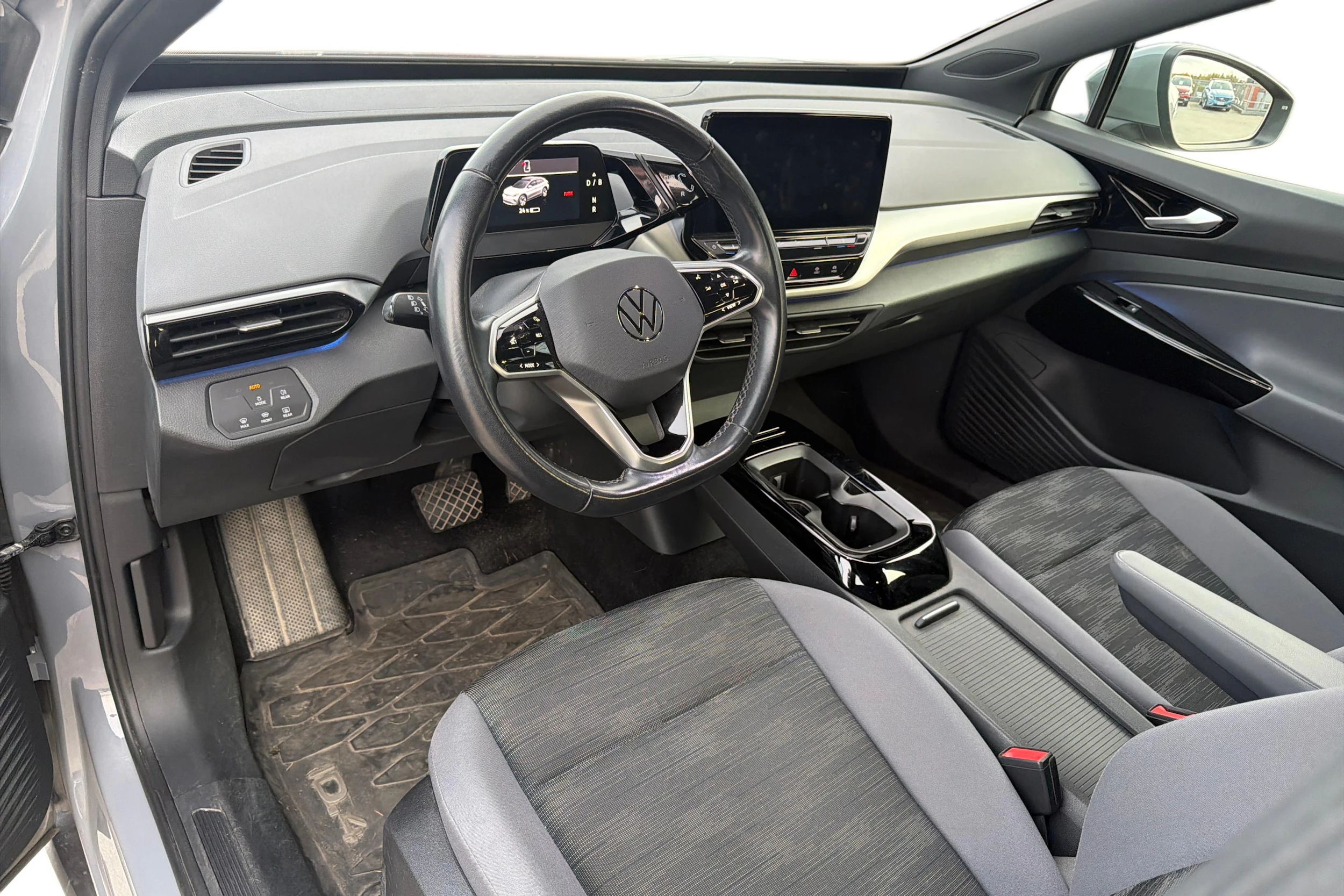 Harmaa Volkswagen ID.4 2021 kuva 3.