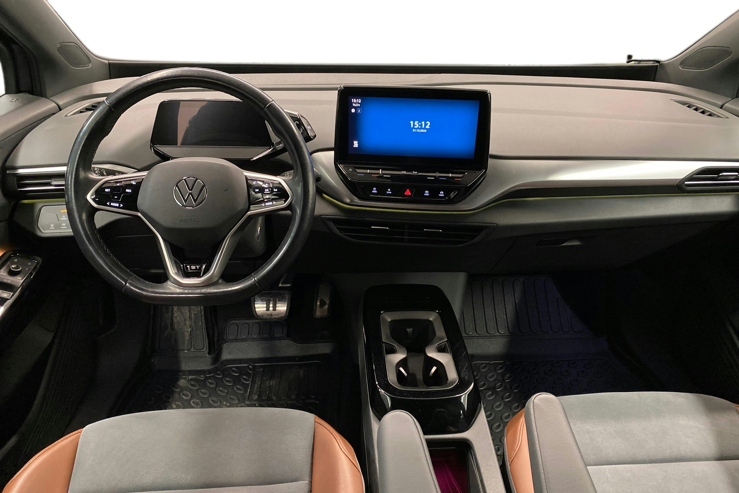 harmaa Volkswagen ID.4 2021 kuva 9.