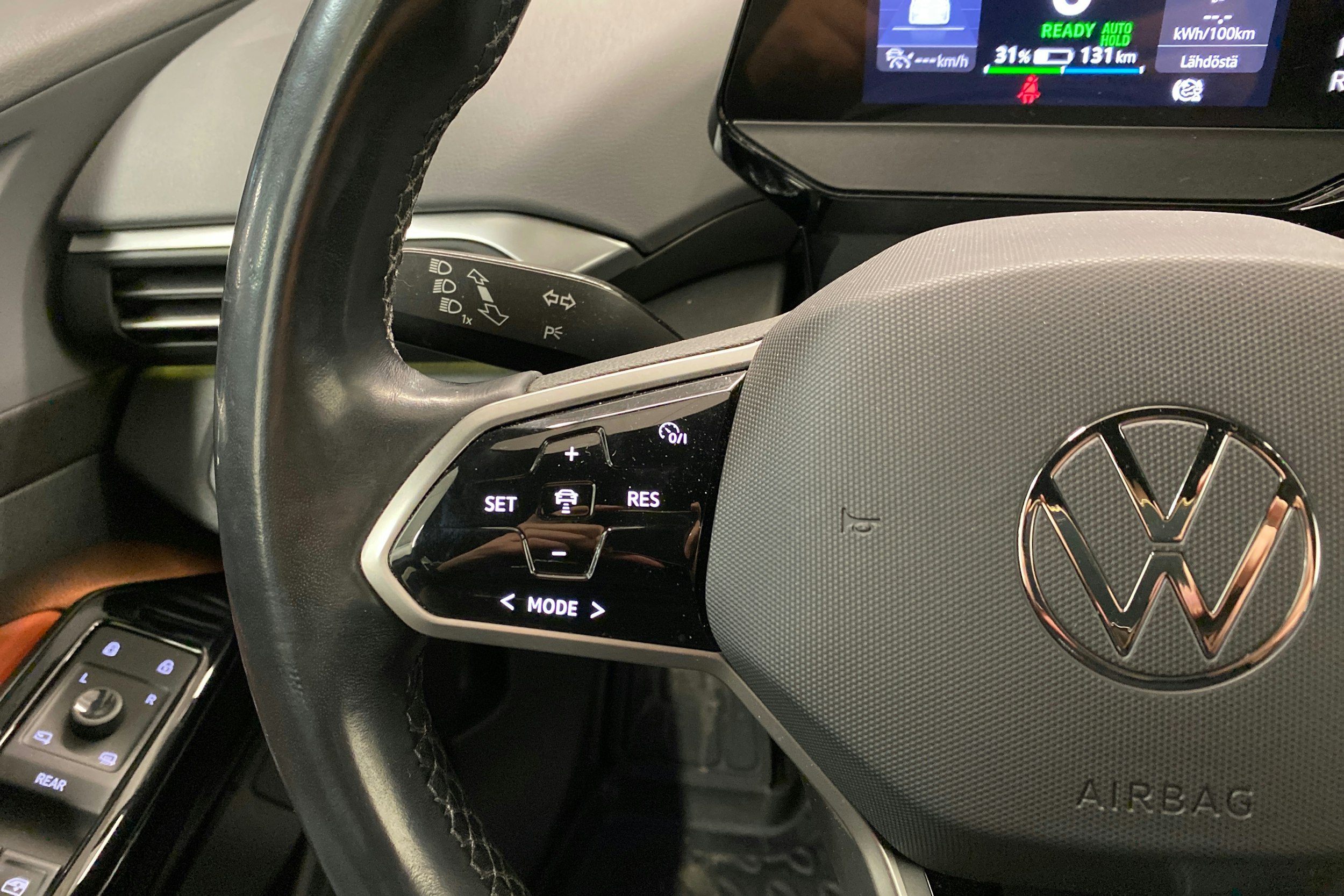 harmaa Volkswagen ID.4 2021 kuva 14.