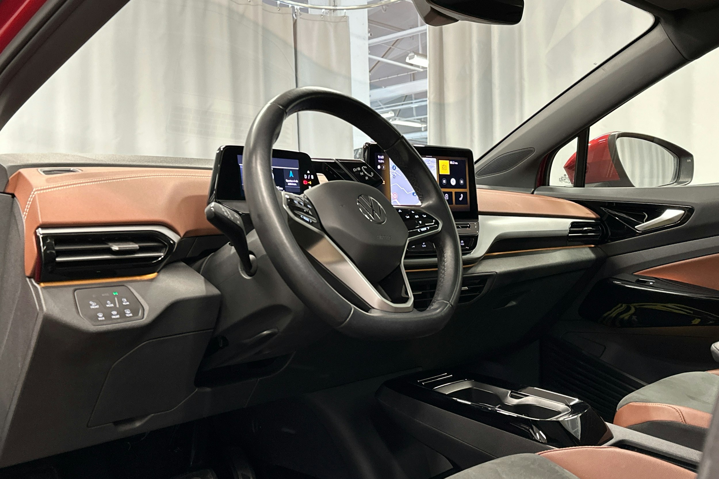 punainen Volkswagen ID.4 2022 kuva 3.