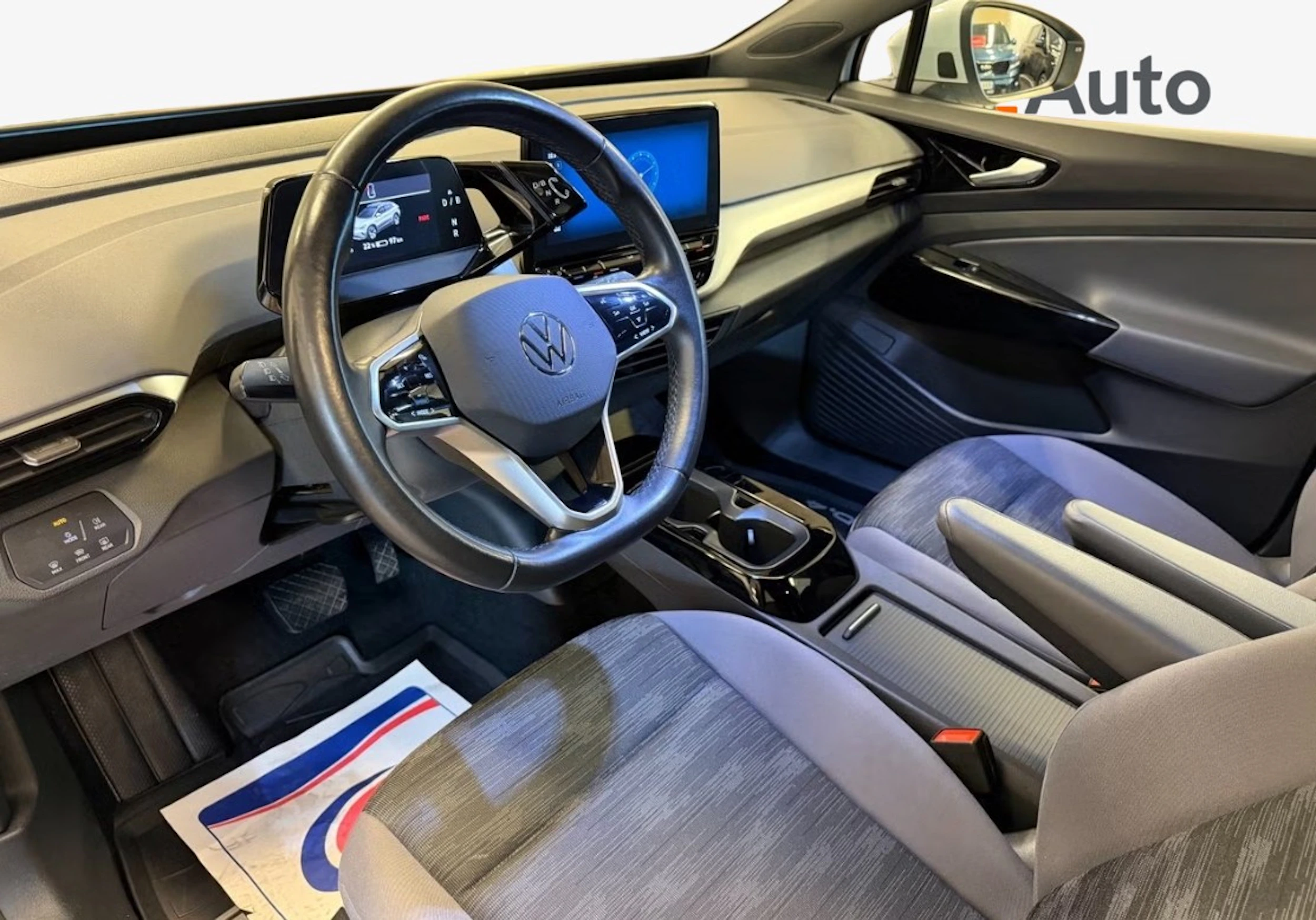 valkoinen Volkswagen ID.4 2022 kuva 5.