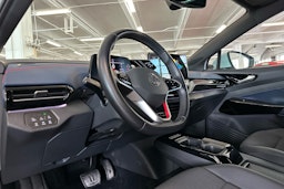 valkoinen Volkswagen ID.4 2022 kuva 3.