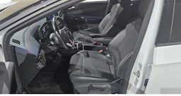 valkoinen Volkswagen ID.4 2022 kuva 3.