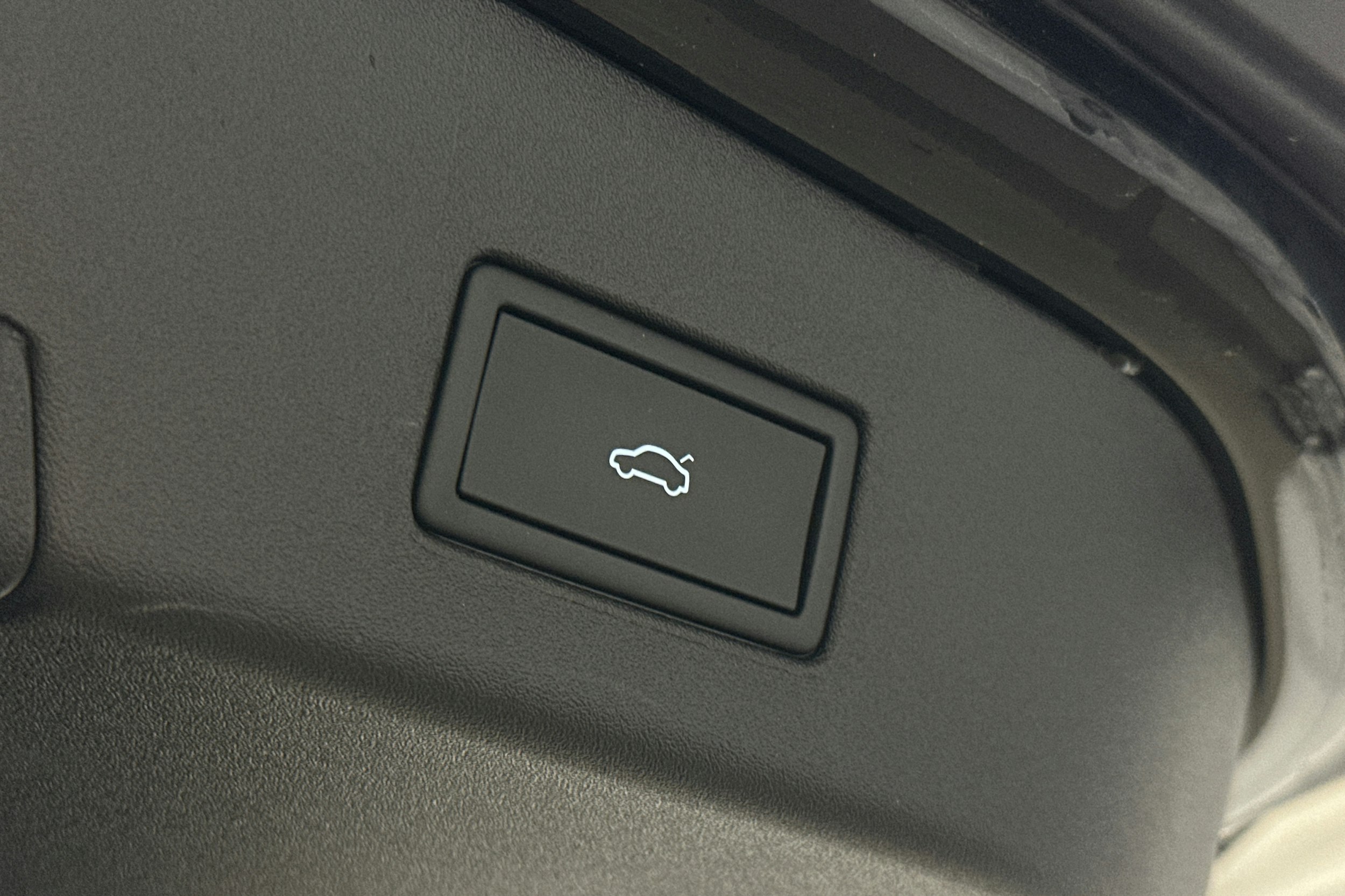 musta Volkswagen ID.4 2022 kuva 15.