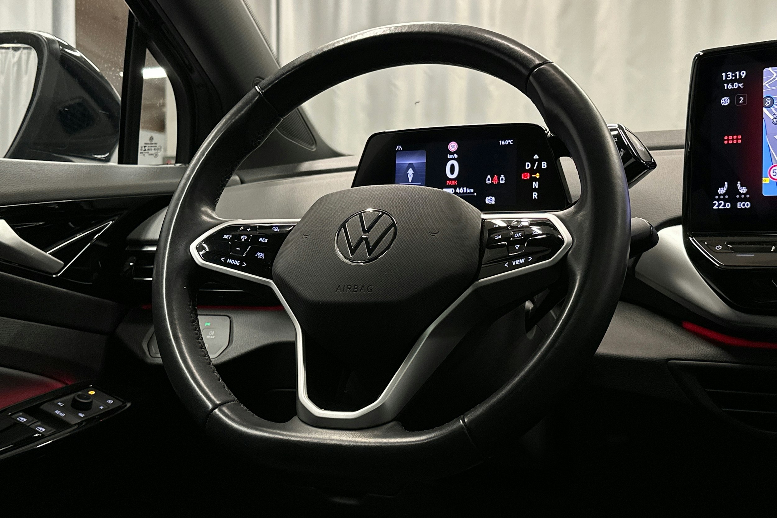 musta Volkswagen ID.4 2022 kuva 19.