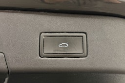 harmaa Volkswagen ID.4 2022 kuva 27.