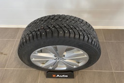Valkoinen Volkswagen ID.4 2022 kuva 14.