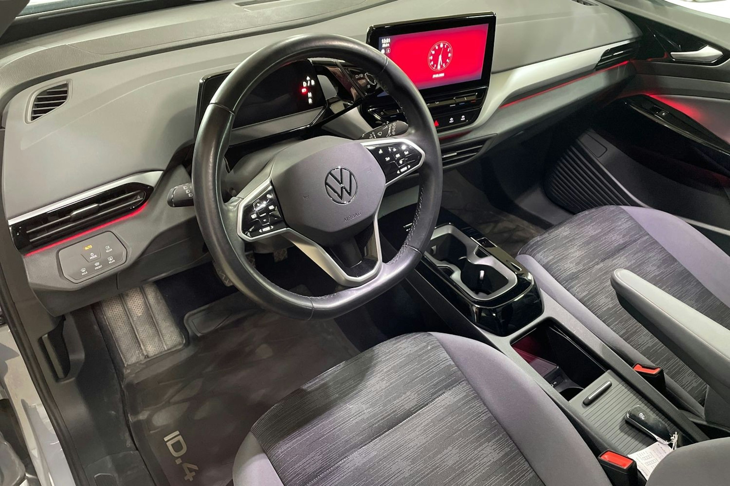 harmaa Volkswagen ID.4 2022 kuva 7.