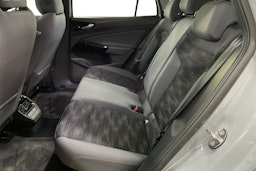 harmaa Volkswagen ID.4 2022 kuva 10.