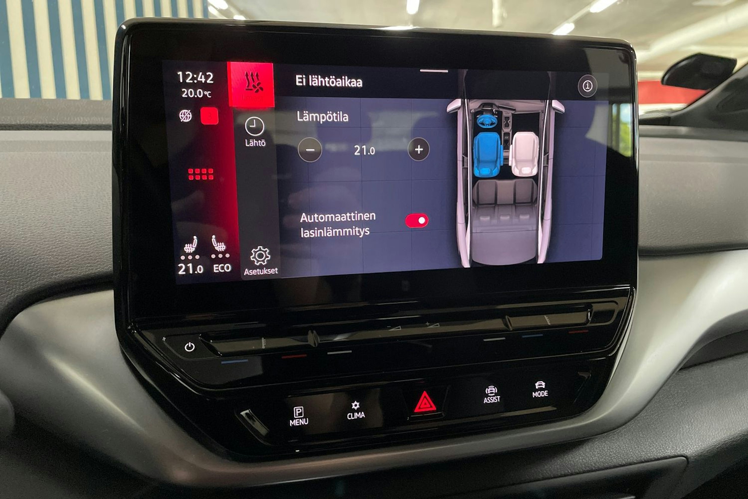 harmaa Volkswagen ID.4 2022 kuva 19.