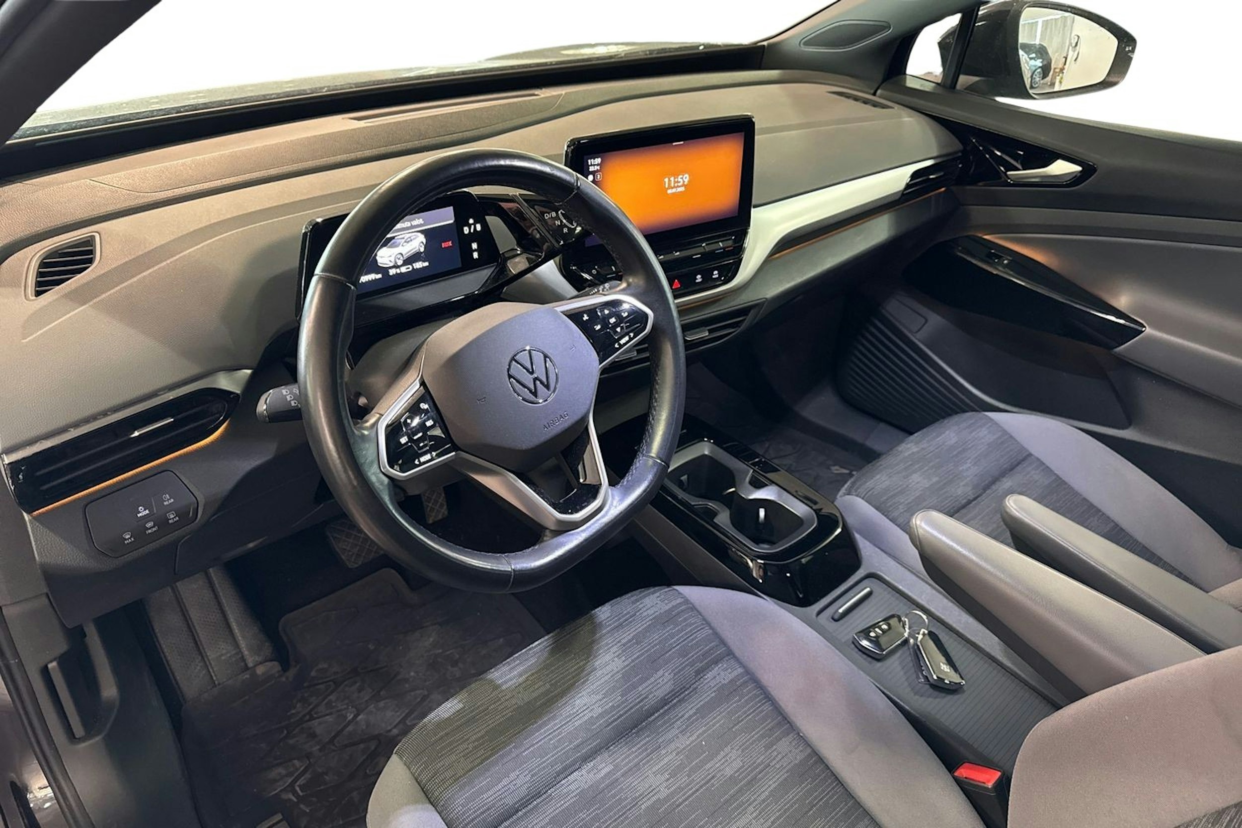 musta Volkswagen ID.4 2022 kuva 3.