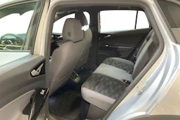 harmaa Volkswagen ID.4 2022 kuva 8.