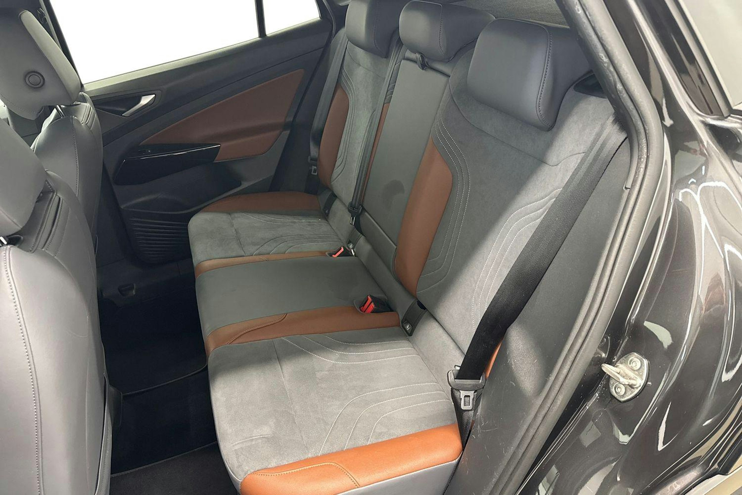 harmaa Volkswagen ID.4 2022 kuva 10.