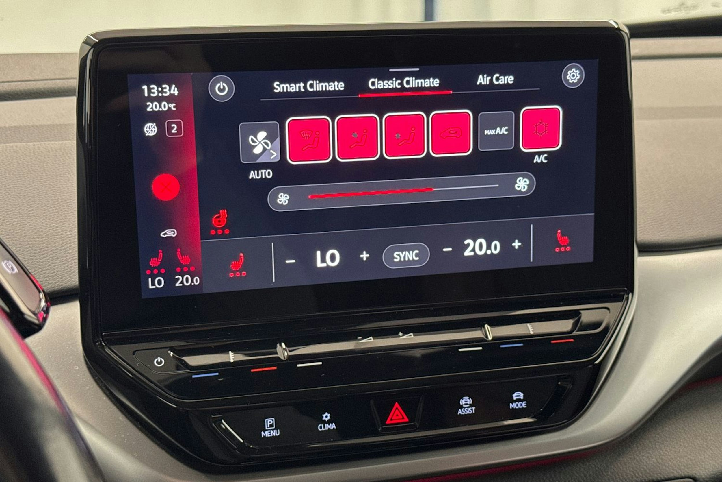 harmaa Volkswagen ID.4 2022 kuva 19.