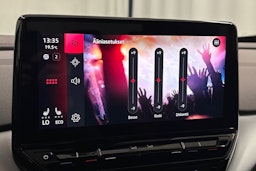 harmaa Volkswagen ID.4 2022 kuva 22.