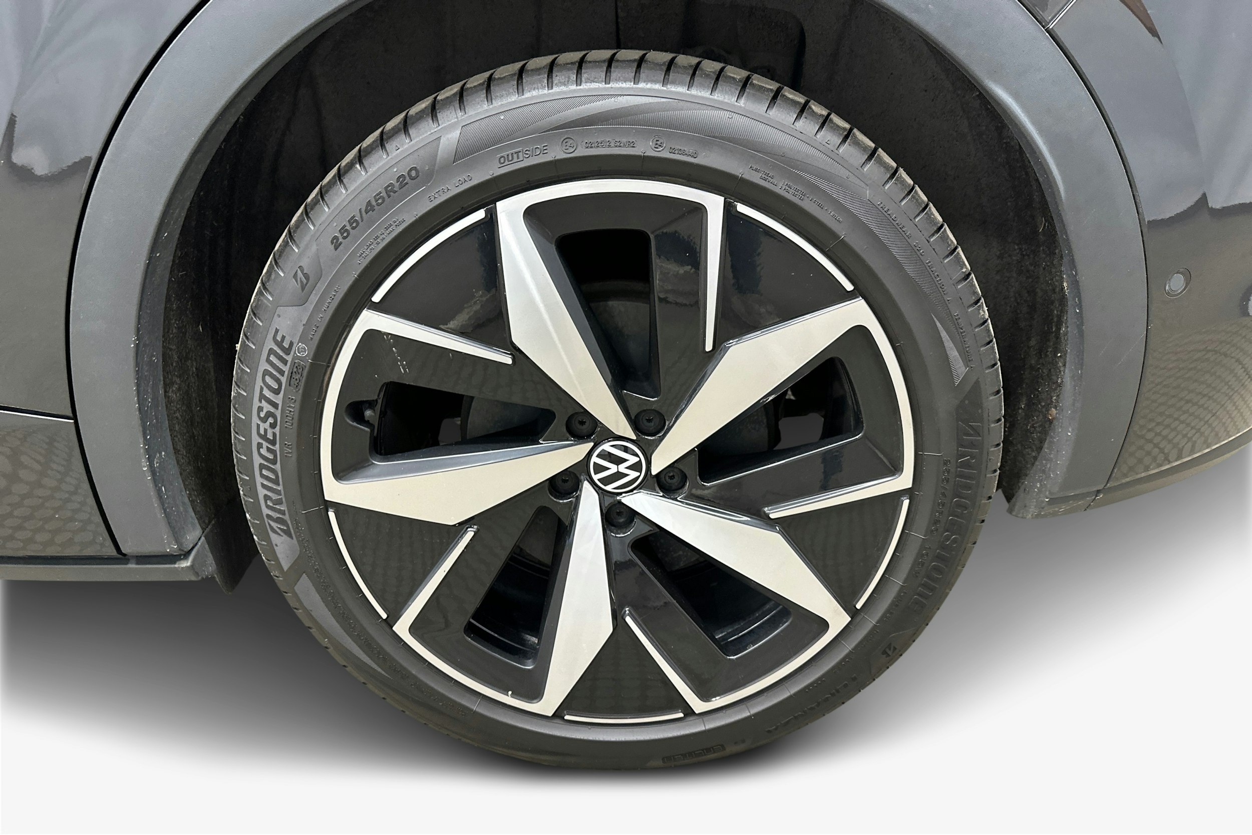 harmaa Volkswagen ID.4 2022 kuva 11.