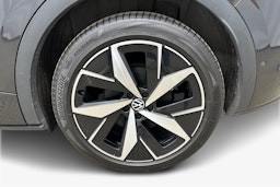 harmaa Volkswagen ID.4 2022 kuva 11.