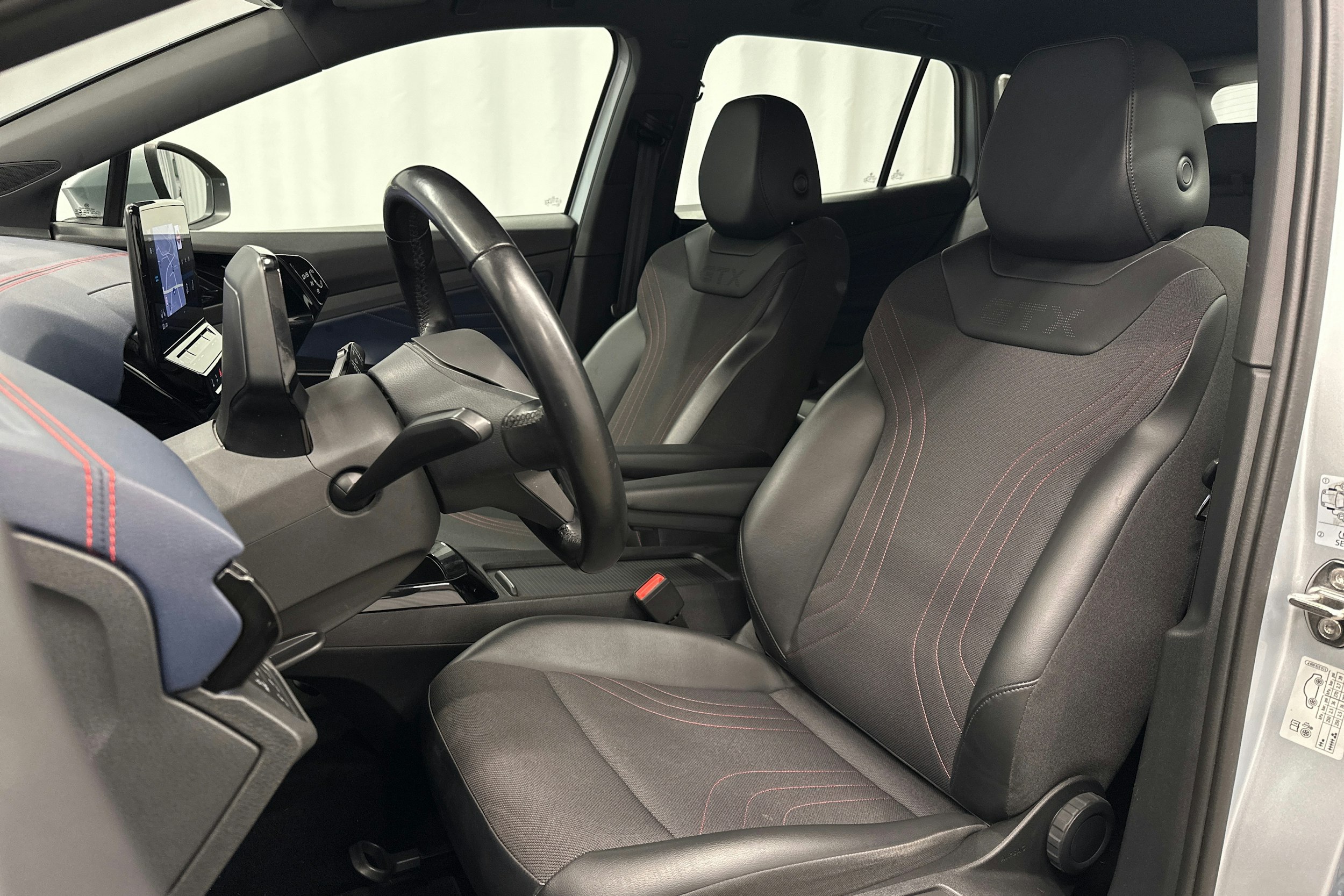 hopea Volkswagen ID.4 2022 kuva 17.