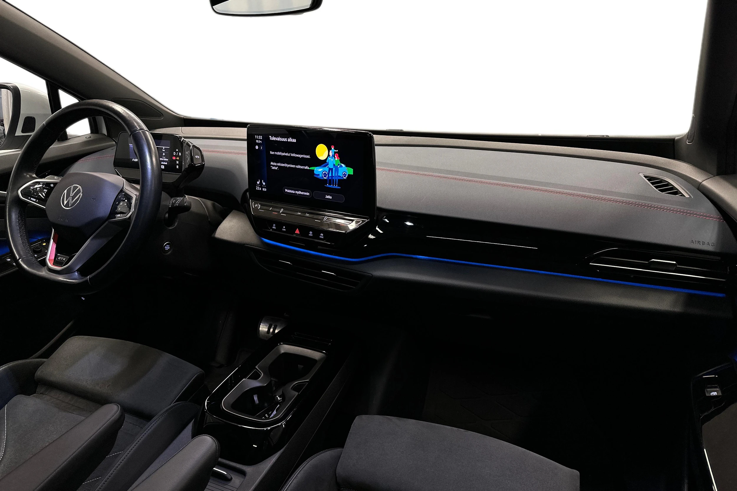 valkoinen Volkswagen ID.4 2022 kuva 7.