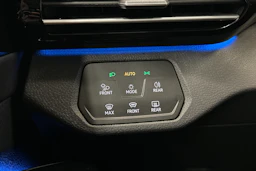 valkoinen Volkswagen ID.4 2022 kuva 19.