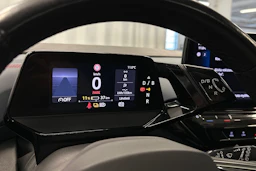 valkoinen Volkswagen ID.4 2022 kuva 20.